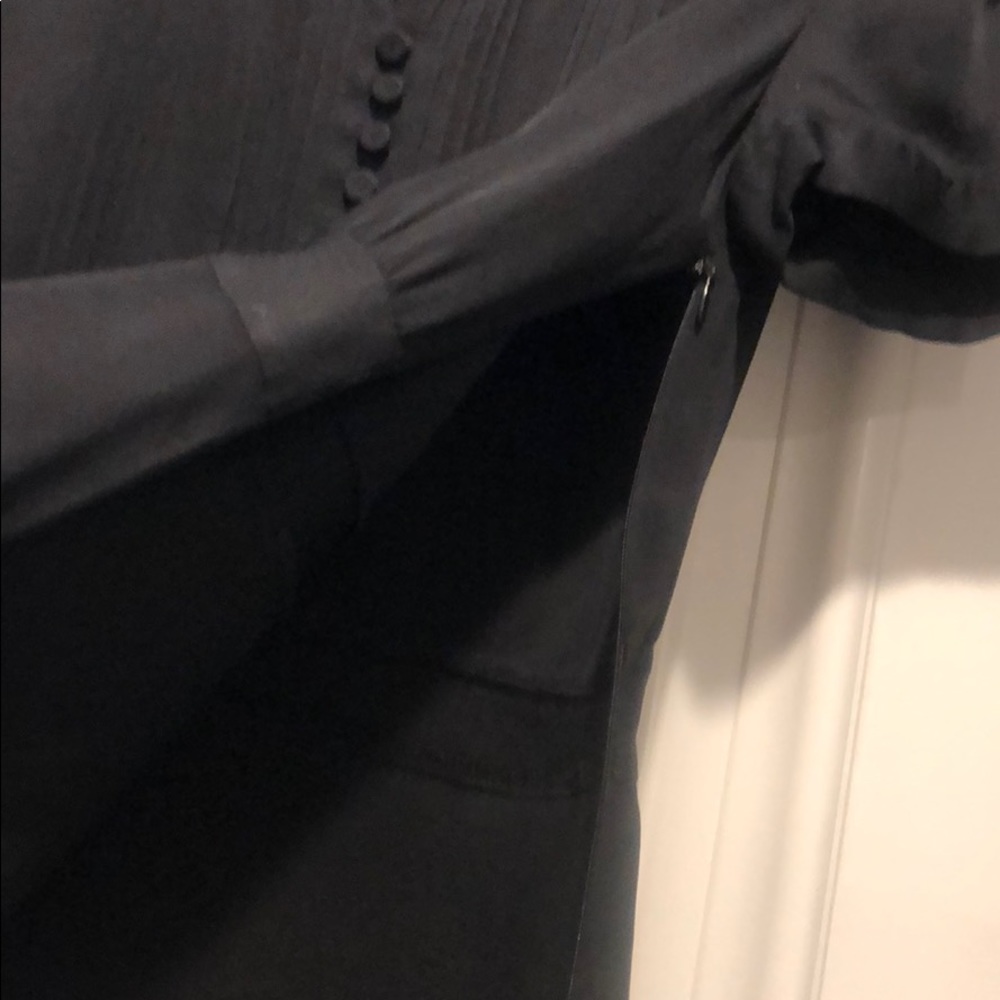Black petite top - Picture 3 of 6
